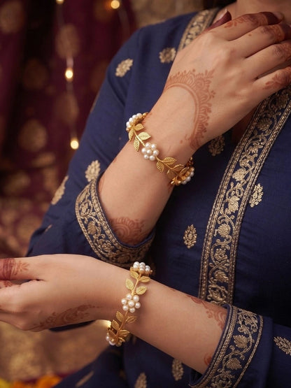Anouk Set of 2 Gold Plated Pearl Leaf Handcrafted Bangles