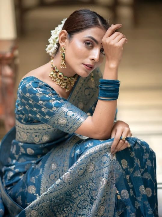 Vasthrlay Kanjivaram Classic Saree with decorative traditional design