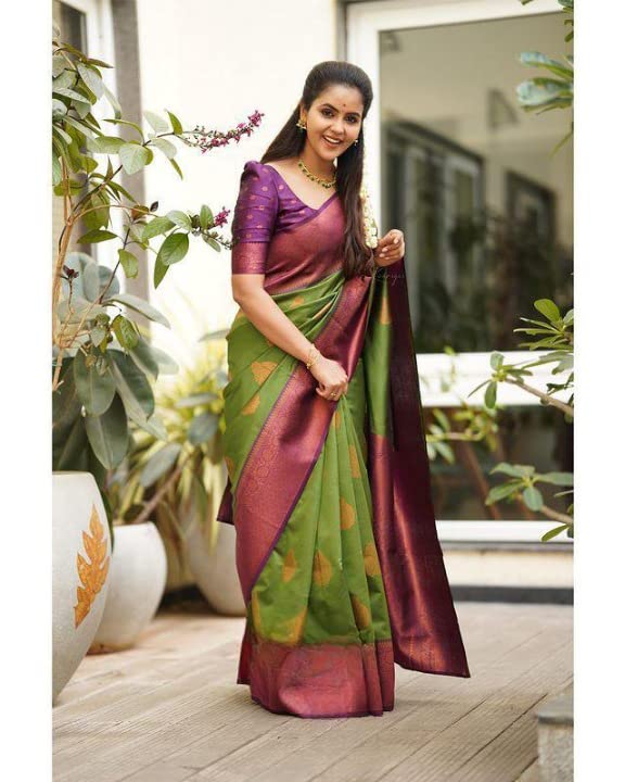 Vasthrlay Classic Traditional Saree with elegant kanjivaram styling