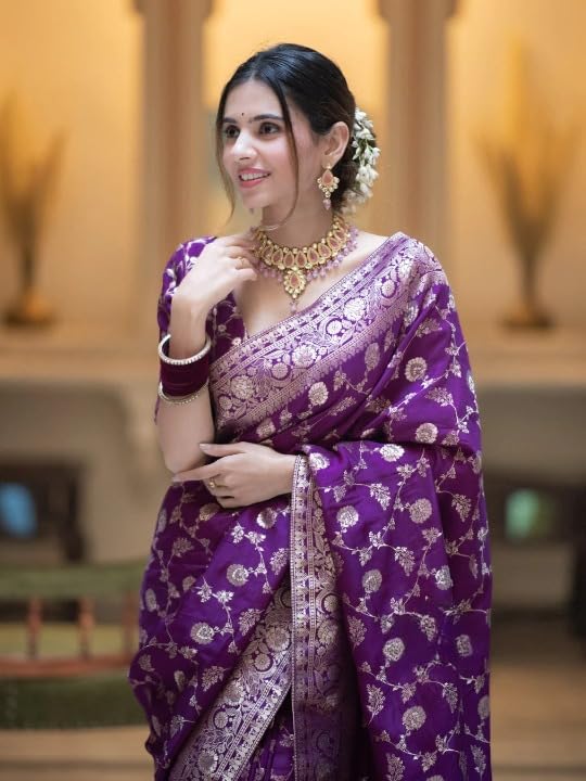Vasthrlay Classic Traditional Saree with elegant kanjivaram styling