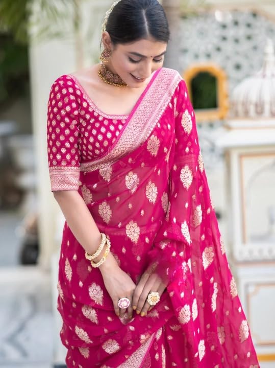 Vasthrlay Classic Traditional Saree with elegant kanjivaram styling