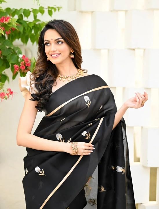 Vasthrlay Kanjivaram Classic Saree with decorative traditional design