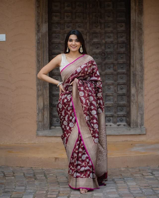 Vasthrlay Classic Traditional Saree with elegant kanjivaram styling
