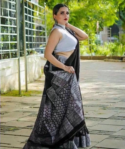 Vasthrlay Classic Traditional Saree with elegant banarasi styling