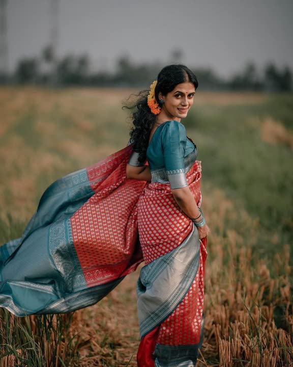 Vasthrlay Classic Wedding Saree with elegant kanjivaram styling