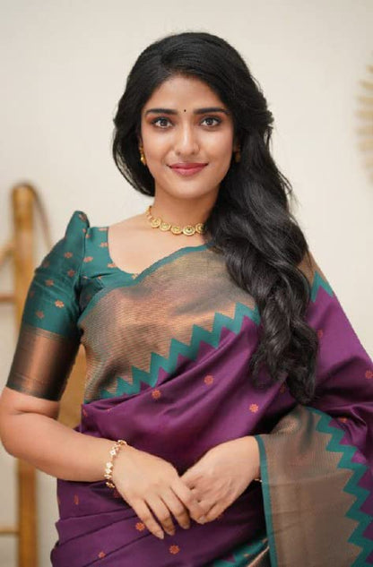 Vasthrlay Classic Designer Saree with elegant banarasi styling