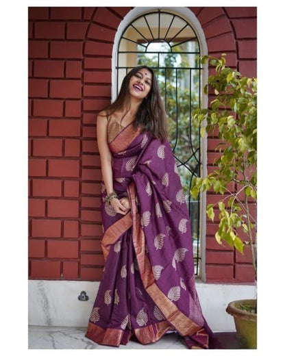 Vasthrlay Traditional Saree in Classic with refined kanjivaram ethnic appeal