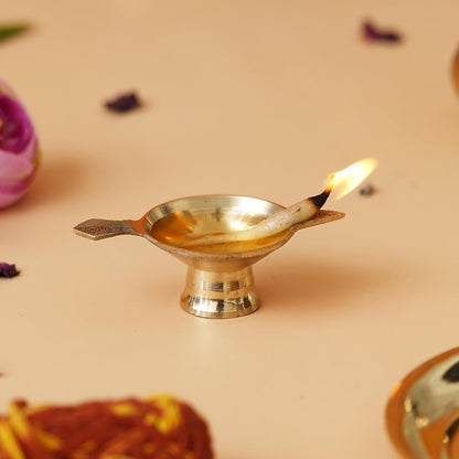 Brass Table Oil Lamp Deepak 0.01Kg - PUSHMYCART
