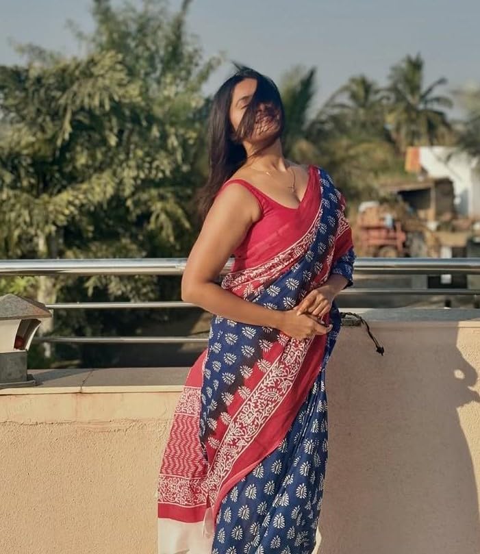 Vasthrlay Classic Traditional Saree for wedding and party wear styling