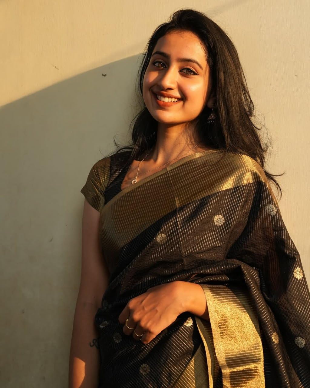 Vasthrlay Kanjivaram Lavender Saree with decorative traditional design