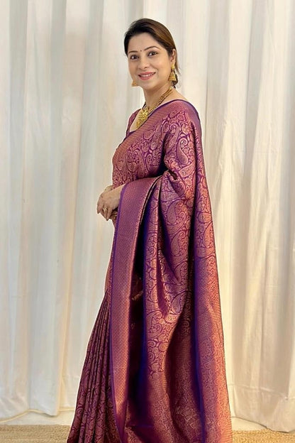 Vasthrlay Classic Traditional Saree with elegant kanjivaram styling