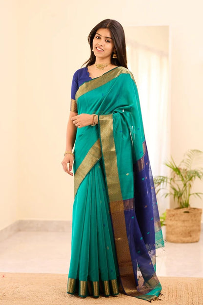 Vasthrlay Ethnic Classic Saree with decorative traditional design