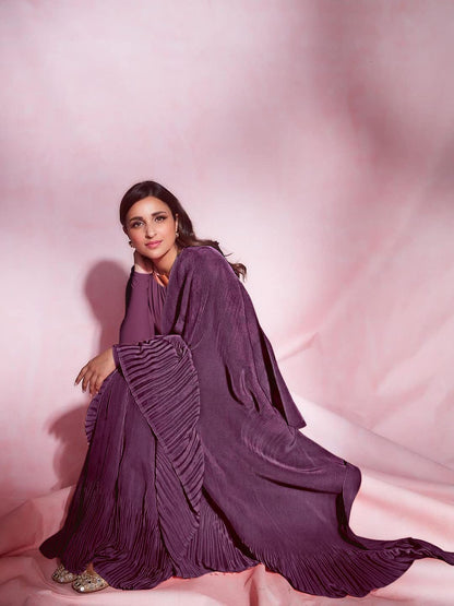 Vasthrlay Ethnic Classic Saree with decorative traditional design