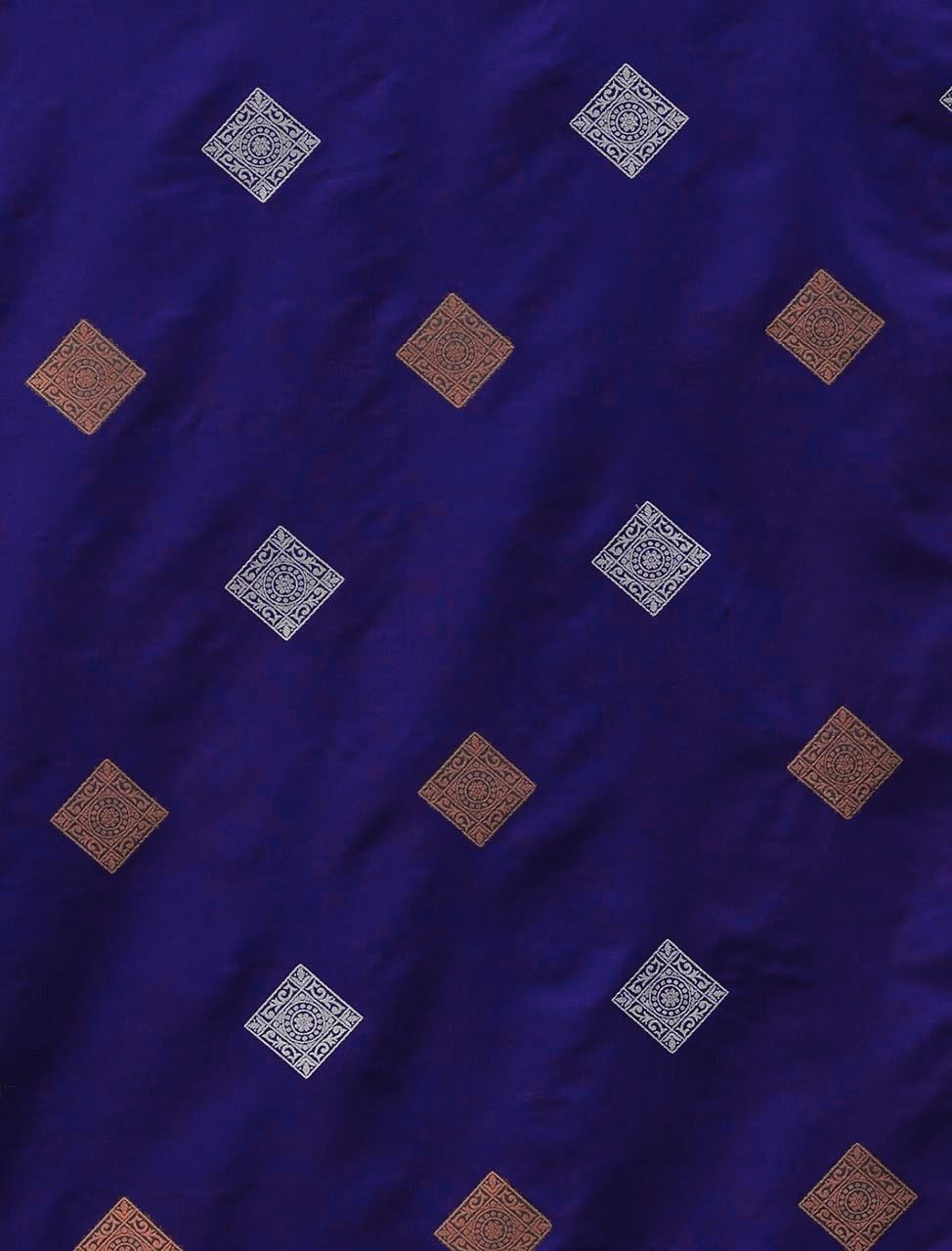Vasthrlay Traditional Saree in Classic with refined kanjivaram ethnic appeal