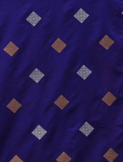 Vasthrlay Traditional Saree in Classic with refined kanjivaram ethnic appeal