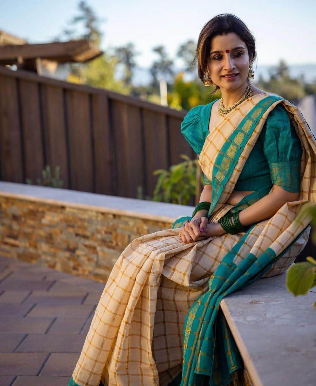 Vasthrlay Traditional Saree in Classic with refined kanjivaram ethnic appeal