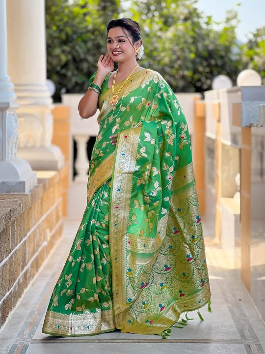 Vasthrlay Jacquard Classic Saree with decorative traditional design