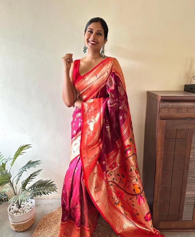 Vasthrlay Classic Traditional Saree with elegant kanjivaram styling