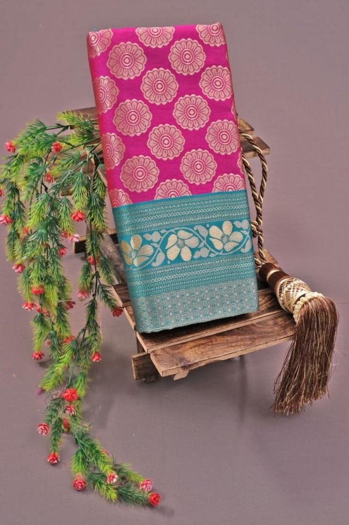 Vasthrlay Traditional Saree in Classic with refined kanjivaram ethnic appeal
