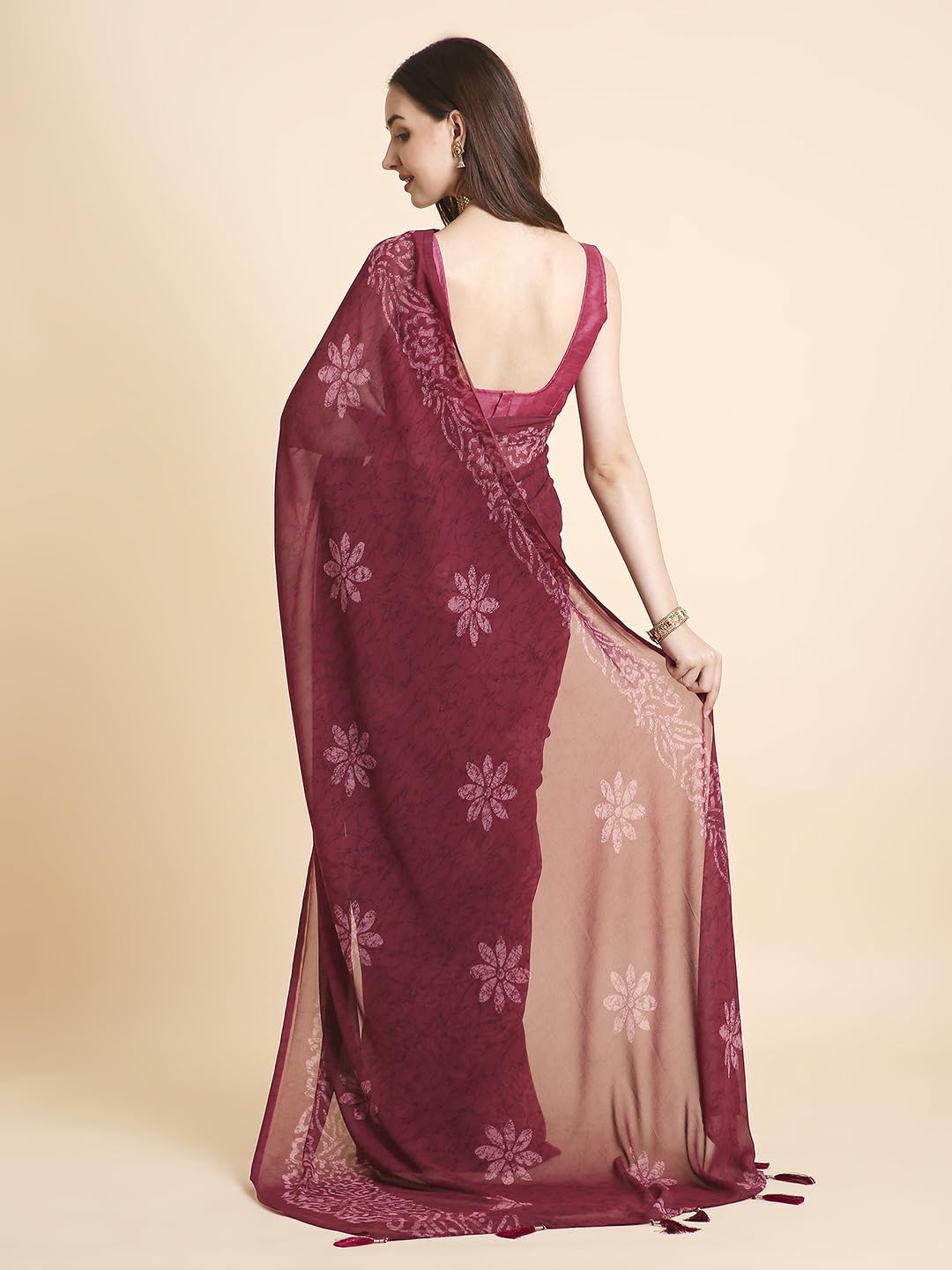 Vasthrlay Turquoise Saree with elegant georgette and printed styling