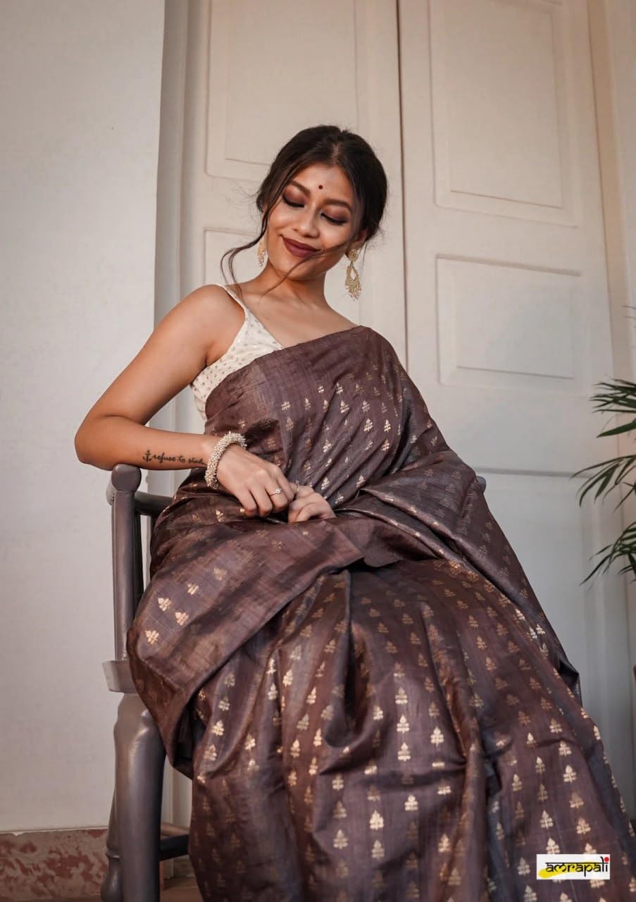 Vasthrlay Cotton Classic Saree with decorative woven design