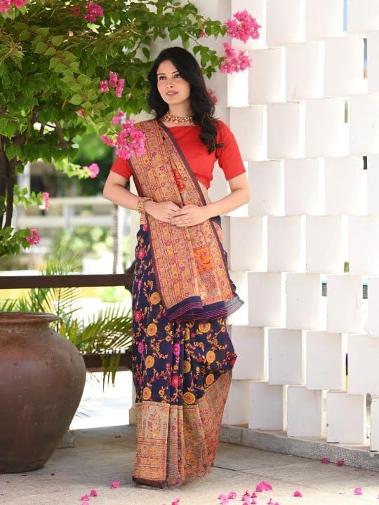 Vasthrlay Kanjivaram Classic Saree with decorative traditional design