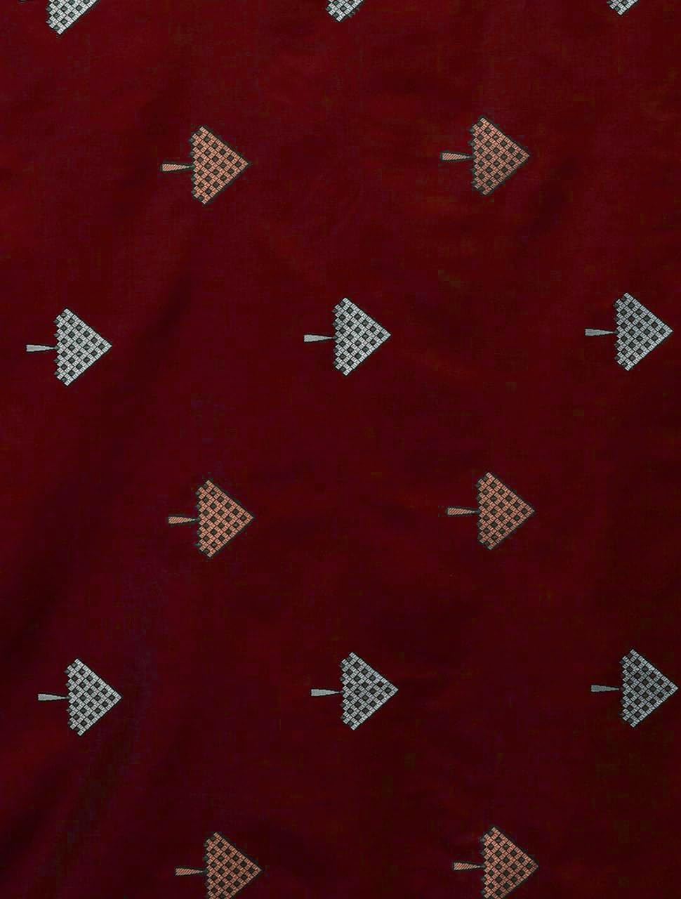 Vasthrlay Classic Traditional Saree for wedding and party wear styling