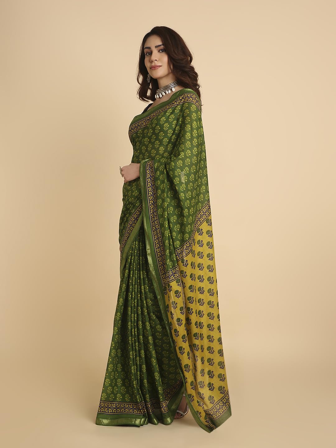 Vasthrlay Printed Saree in Classic with refined ethnic ethnic appeal