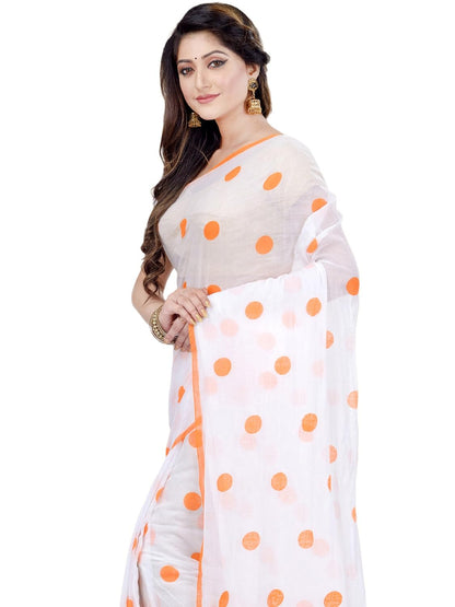 Vasthrlay Ethnic Classic Saree with decorative Traditional design