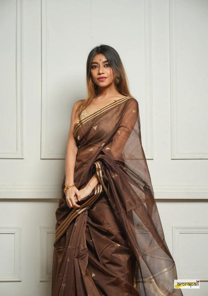 Vasthrlay Kanjivaram Classic Saree with decorative traditional design