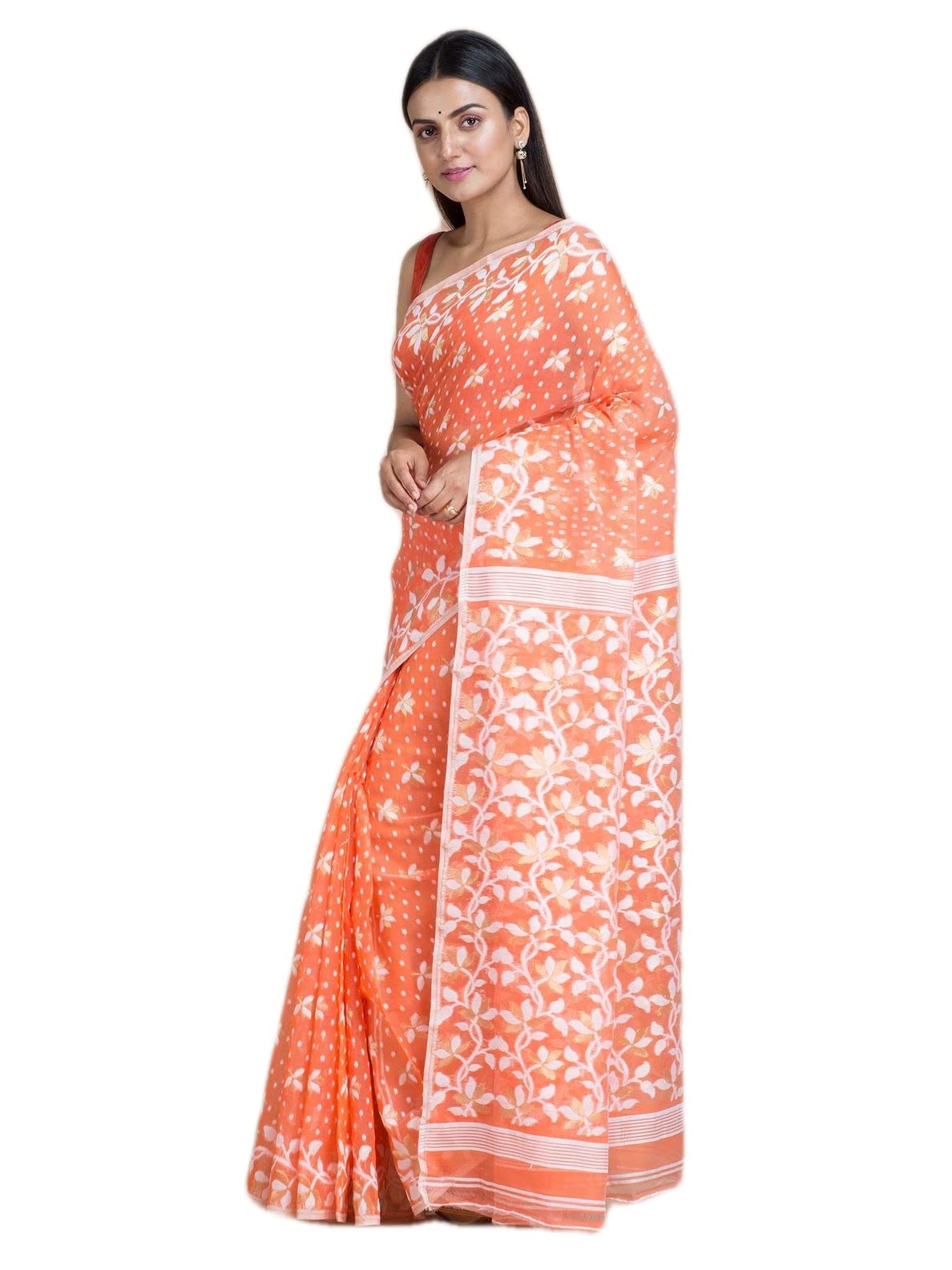 Vasthrlay Traditional Saree in Classic with refined handloom ethnic appeal