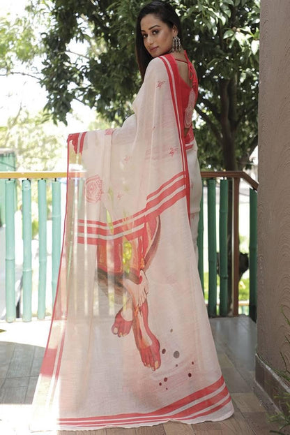 Vasthrlay Ethnic Classic Saree with decorative Traditional design