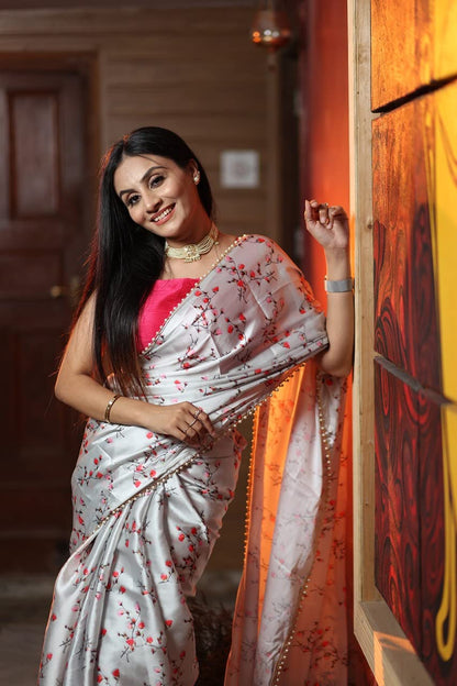 Vasthrlay Traditional Saree in Classic with refined ethnic ethnic appeal