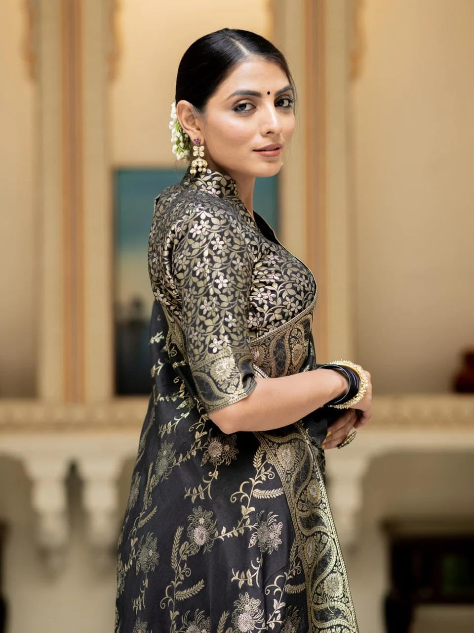 Vasthrlay Kanjivaram Classic Saree with decorative traditional design