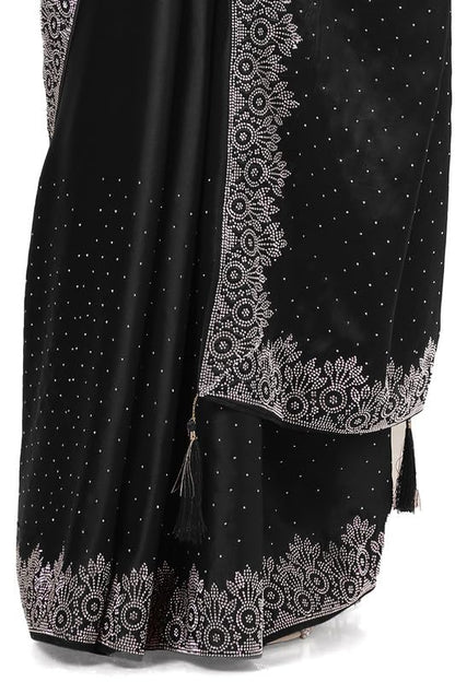 Vasthrlay Black Traditional Saree for wedding and party wear styling