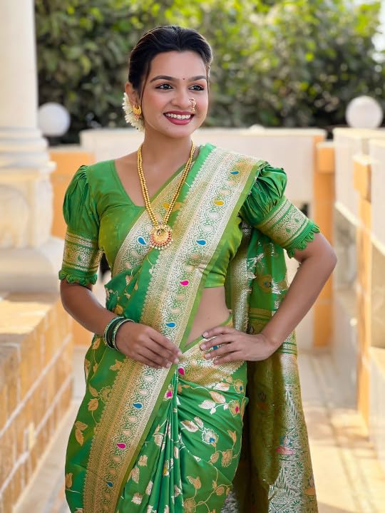 Vasthrlay Traditional Saree in Classic with refined jacquard ethnic appeal