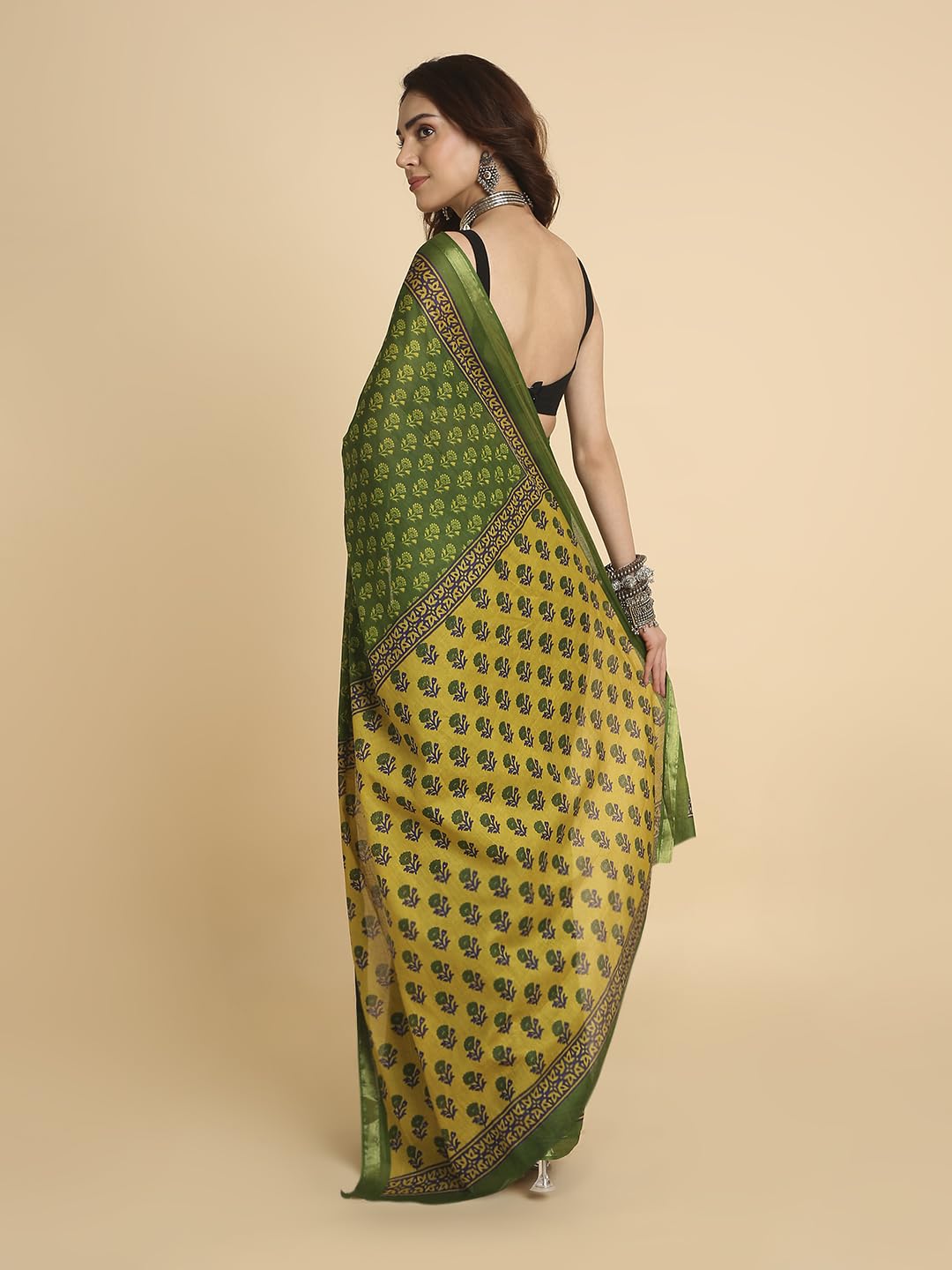 Vasthrlay Classic Saree with elegant ethnic and printed styling