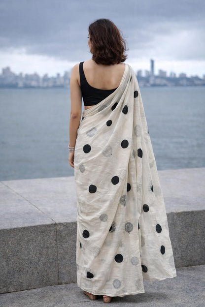 Vasthrlay Ethnic Off White Saree with decorative Traditional design
