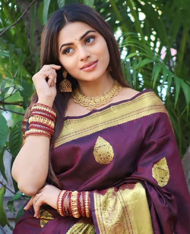 Vasthrlay Traditional Saree in Classic with refined banarasi ethnic appeal