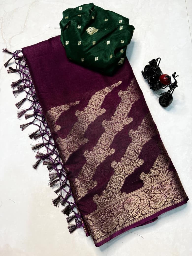 Vasthrlay Silk Classic Saree with decorative Kalamkari design