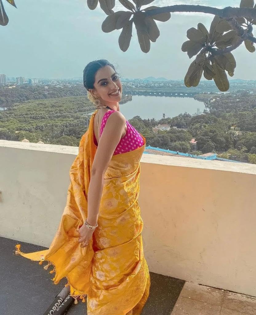 Vasthrlay Wedding Saree in Classic with refined kanjivaram ethnic appeal