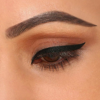 Lakme Absolute Gloss Artist Eye Liner Black 2.5ml