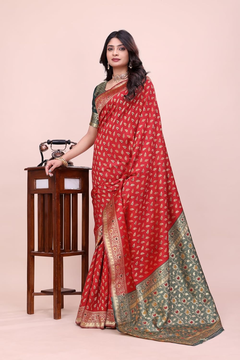 VasthrlayClassic Traditional Saree for wedding and party wear styling