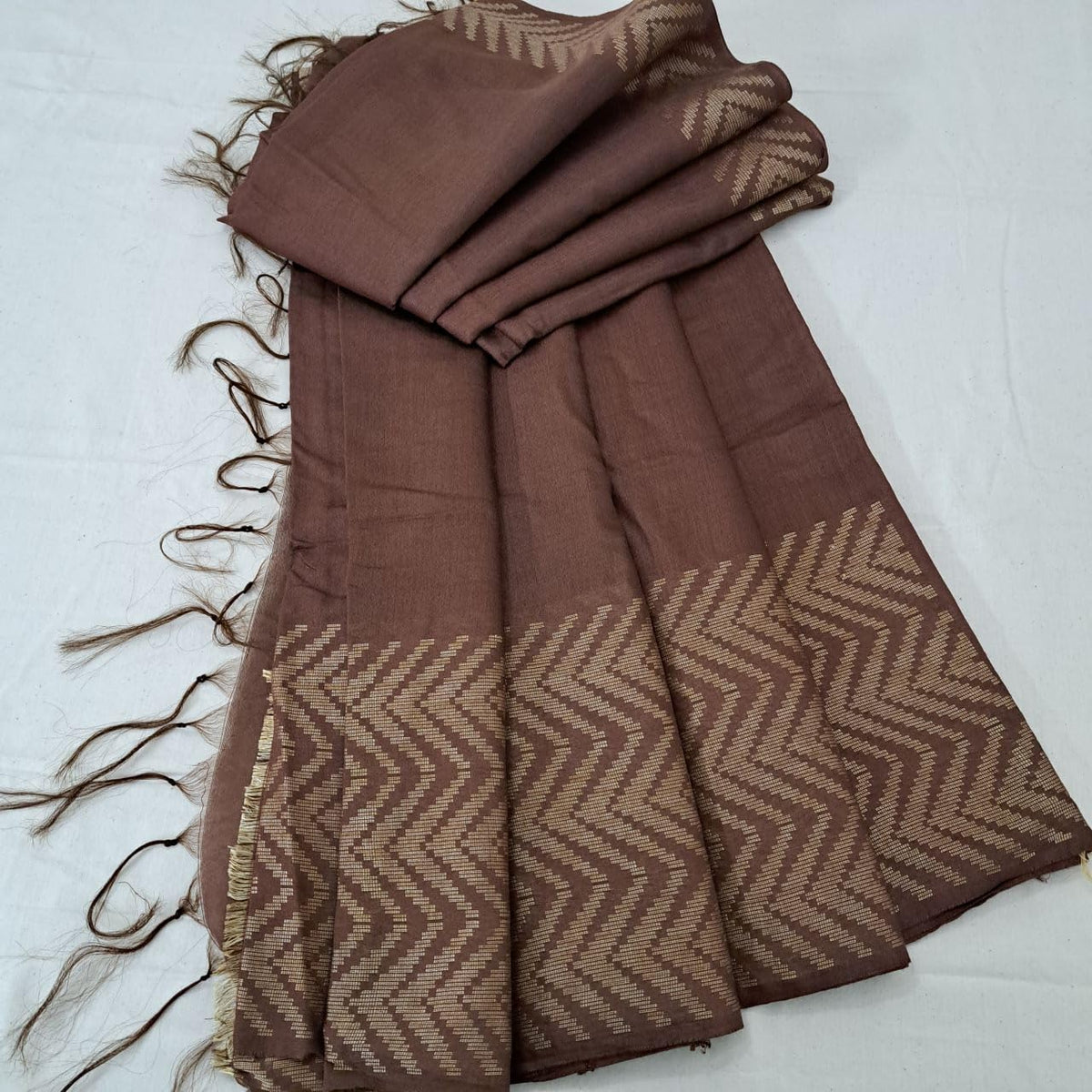 Vasthrlay Classic Designer Saree with elegant bhagalpuri styling
