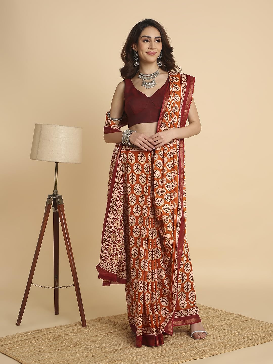 Vasthrlay Ethnic Classic Saree with decorative printed design