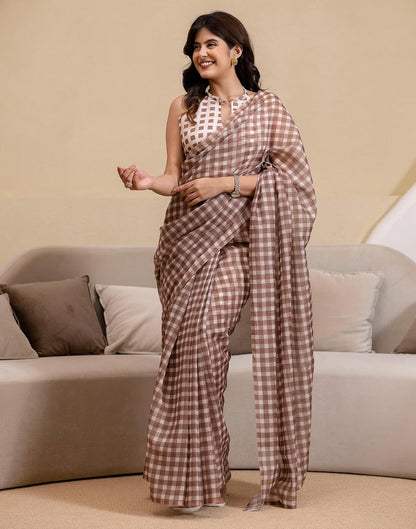 Vasthrlay Green saree with Printed styling and Cotton look