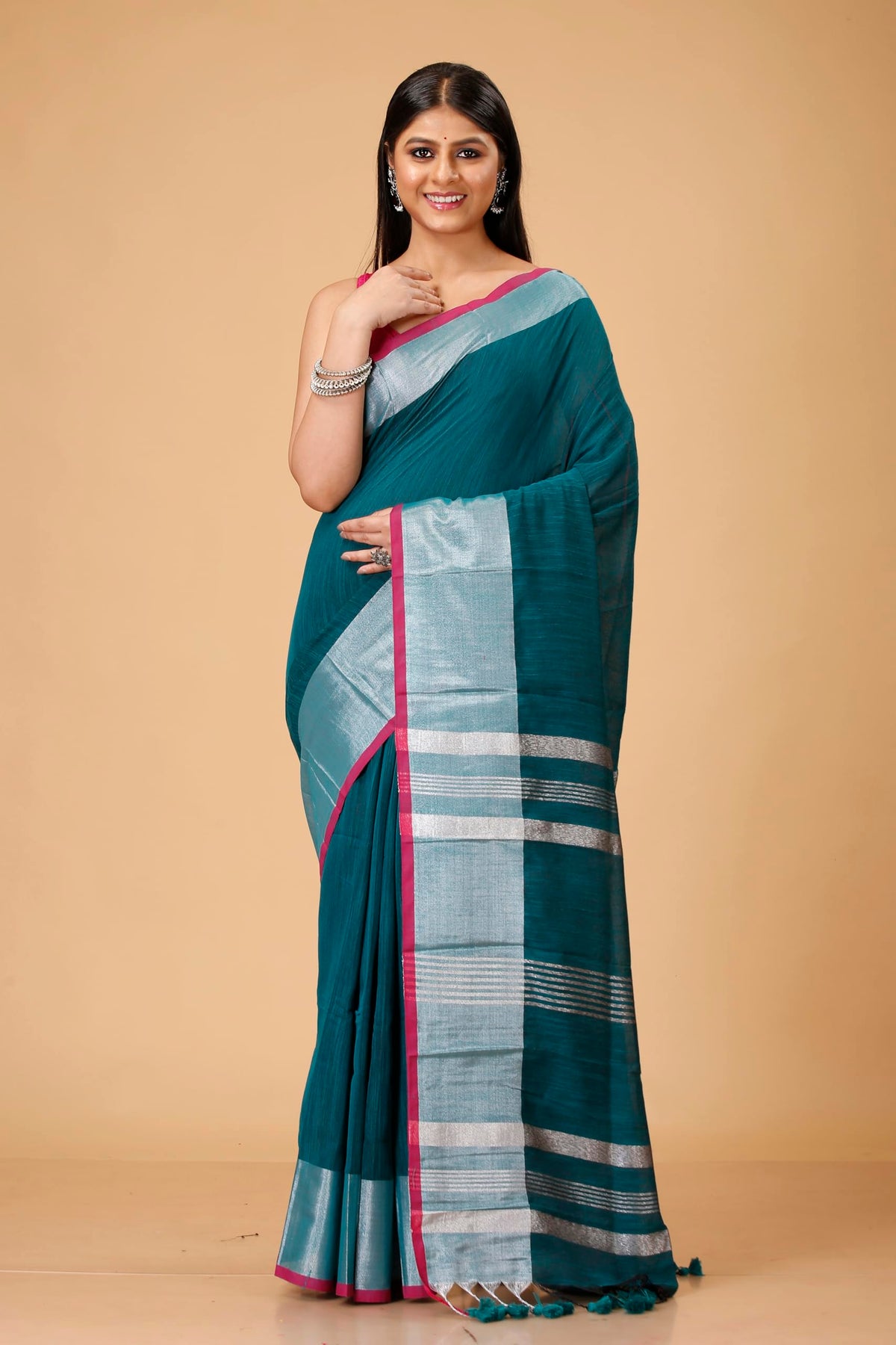 Vasthrlay Classic Traditional Saree for wedding and party wear styling