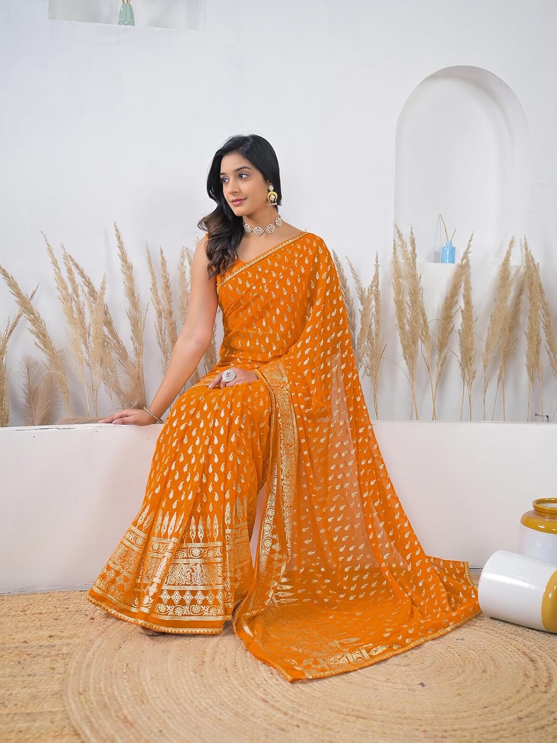 Vasthrlay Traditional Saree in Pink with refined ethnic appeal