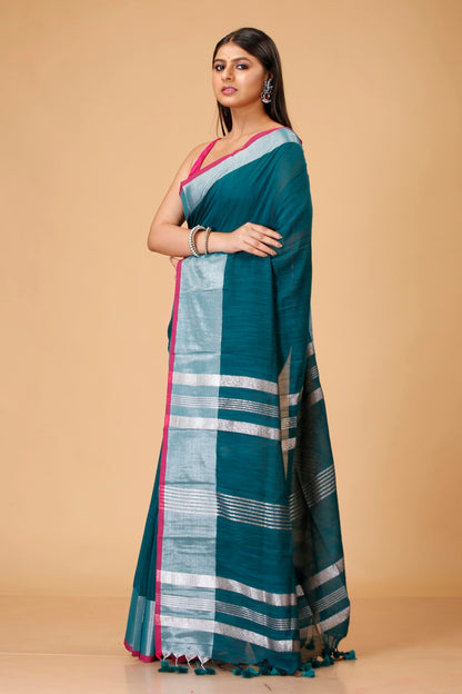 Vasthrlay Handloom Classic Saree with decorative border design