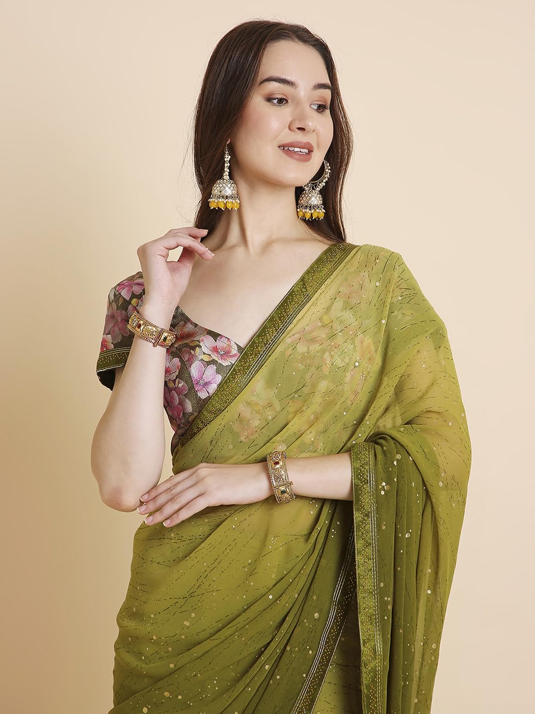 Vasthrlay Tie Dye Saree in Classic with refined georgette ethnic appeal